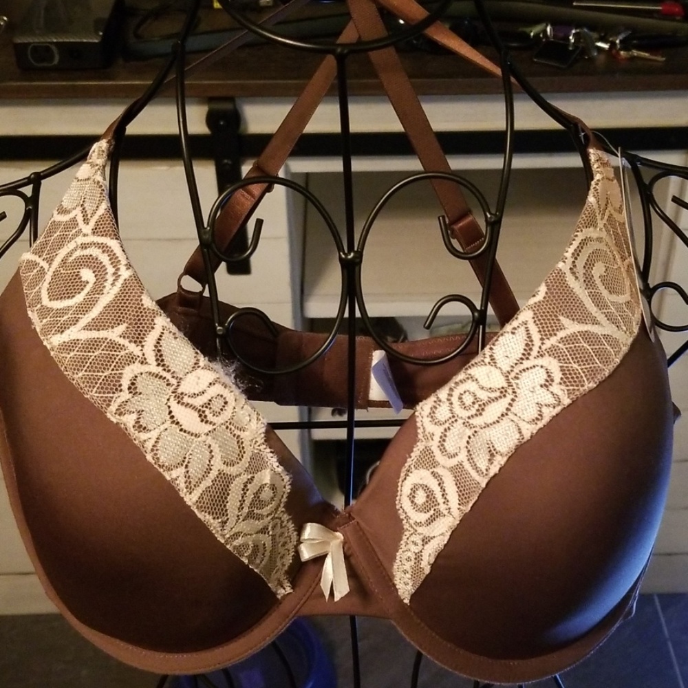 Set of 2 Secret Treasures Bras